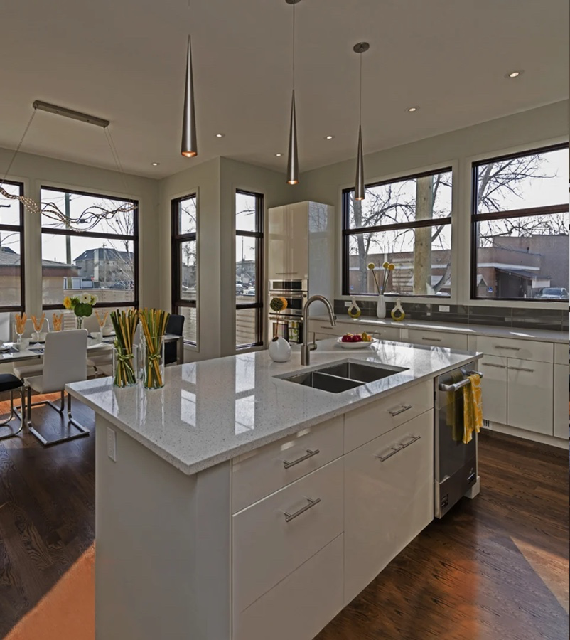 Casa Sin Smart Glass